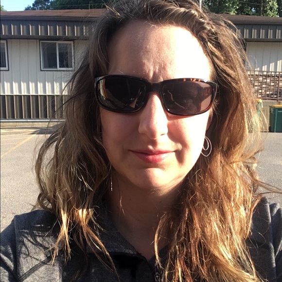 Meet your Posher, Kala - Picture 1 of 1